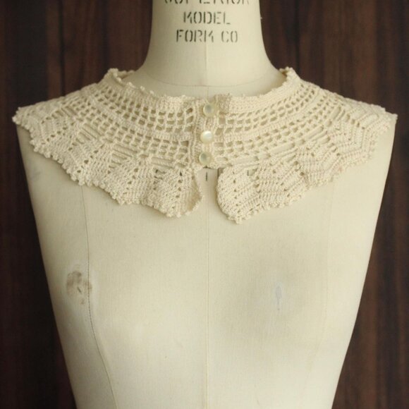 Vintage 1960s Crocheted Collar, Ivory Blouse or Dress Detachable Yoke, Modesty - Picture 1 of 10